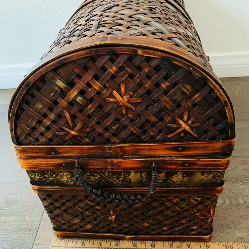Wooden box